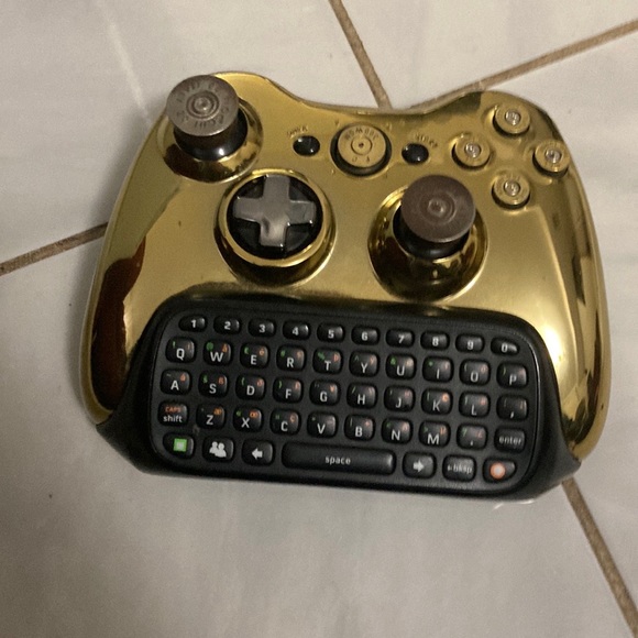 Xbox 360 With Bullet Controller And GTA 5 Disc